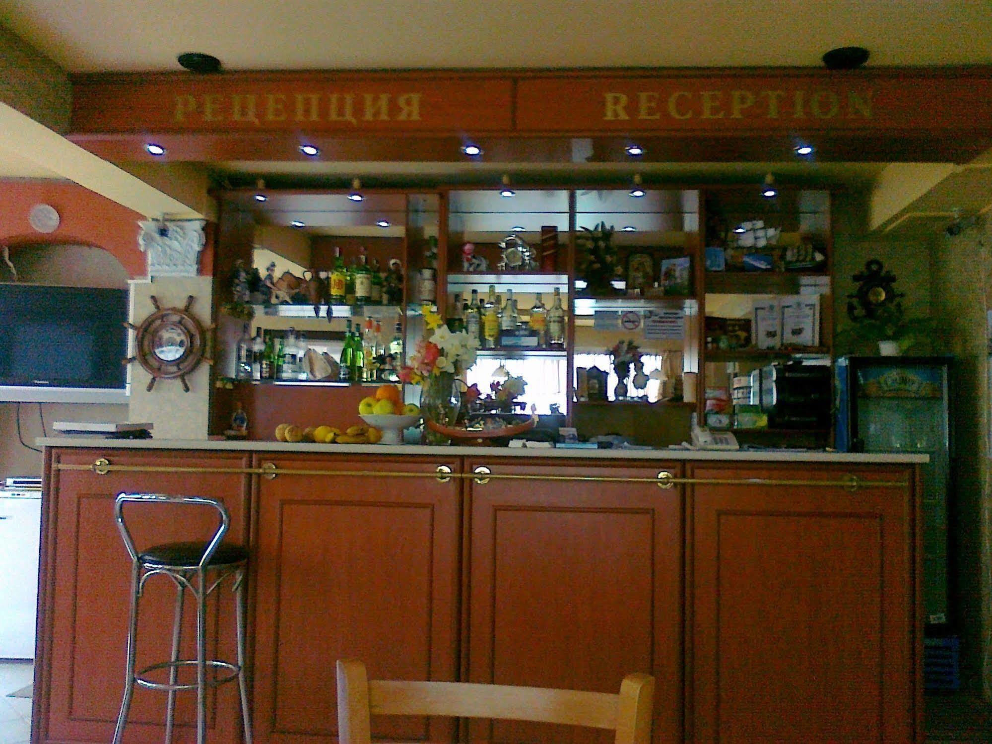 Antik Hotel Varna Exterior foto